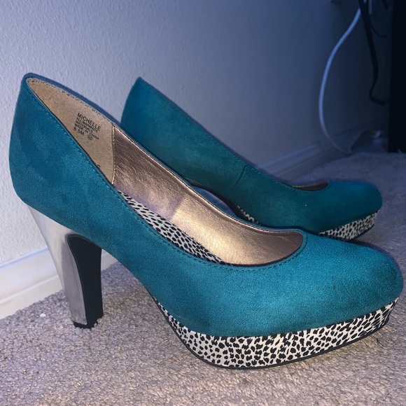 Cute vintage styled pumps 💕 - Picture 2 of 4